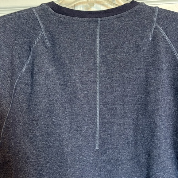 Lululemon men’s blue crew neck sweatshirt size large - Picture 6 of 8